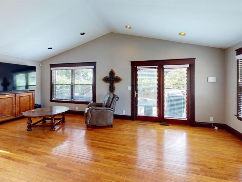 3619 Tarpis Avenue, Cincinnati, OH 45208 Photo 9