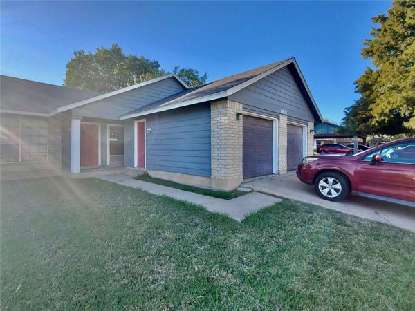 1813 Nicole CIR, Unit B, Round Rock, TX 78664