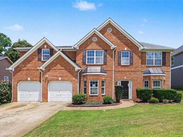 7969 Hawks Nest Trail , Lithia Springs, GA 30122