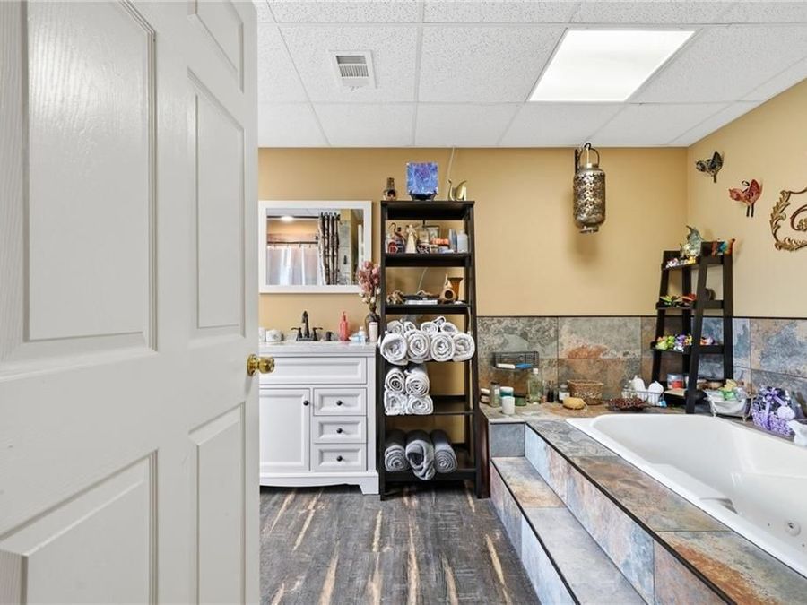 Property Image 61