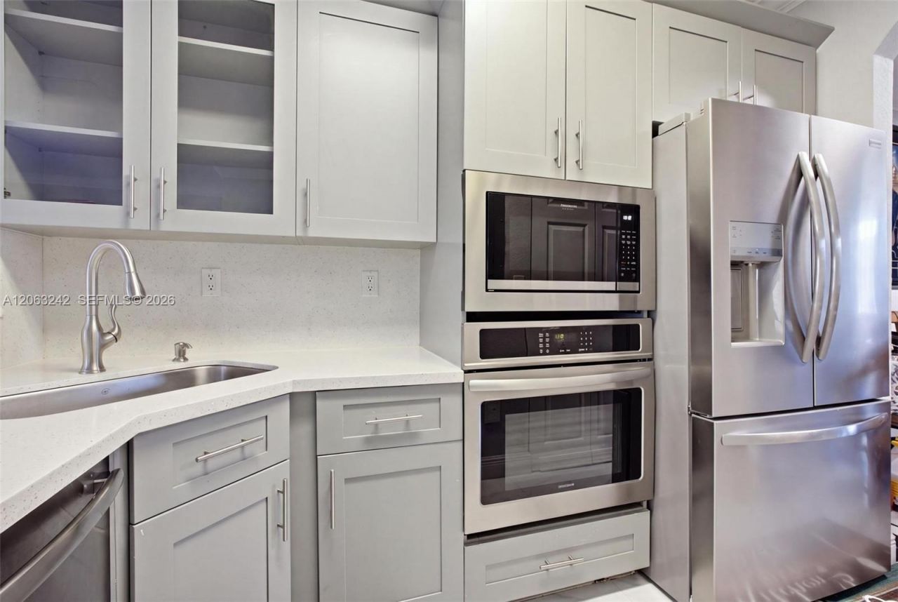 3365 NE 14th Dr, Unit 104-16, Homestead, FL 33033 Photo