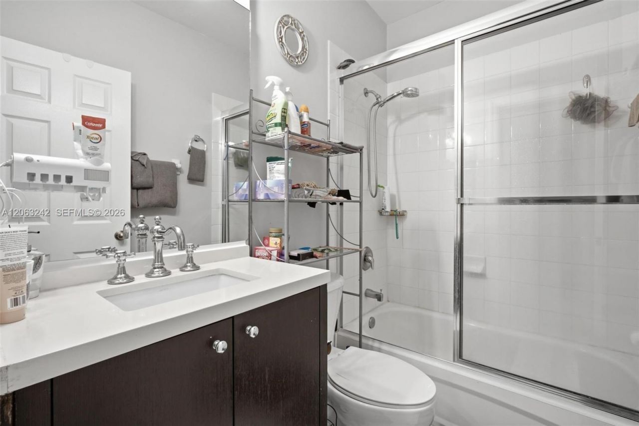 3365 NE 14th Dr, Unit 104-16, Homestead, FL 33033 Photo