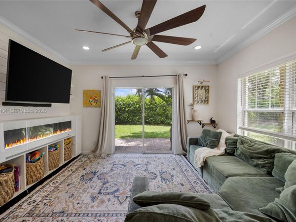 4501 Windmill Palm Way , Green Acres, FL 33463