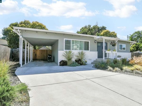 2160 Walnut St, Martinez, CA 94553