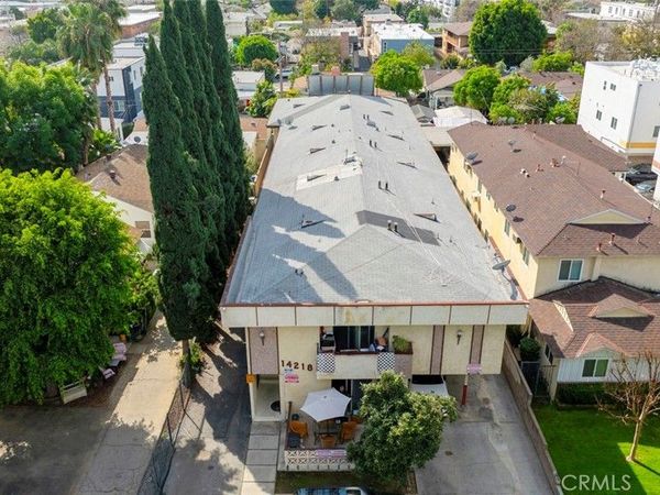 14218 Sylvan, Los Angeles, CA 91401