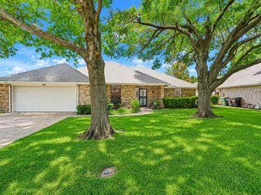 7005 Baseline Lane, Fort Worth, TX 76133