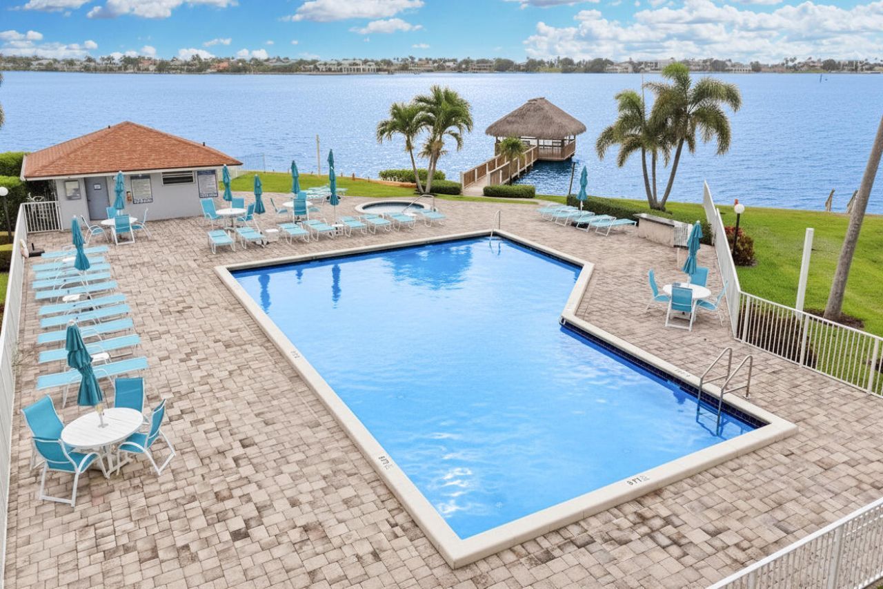 88 N Lakeshore Drive, Hypoluxo, FL 33462 Photo