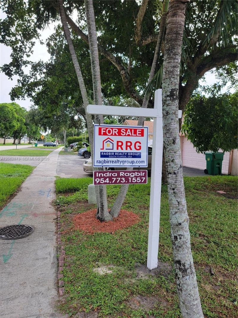 7927 NW 50th St , Lauderhill, FL 33351 Photo