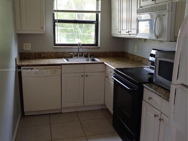 5060 Sanctuary Way , Unit E, West Palm Beach, FL 33417
