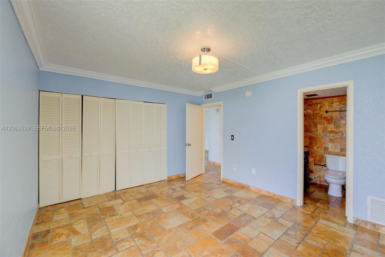 2350 NE 135th St , Unit 1503, North Miami, FL 33181 Photo