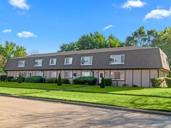 1015 9th Street , Unit 3, Harvard, IL 60033