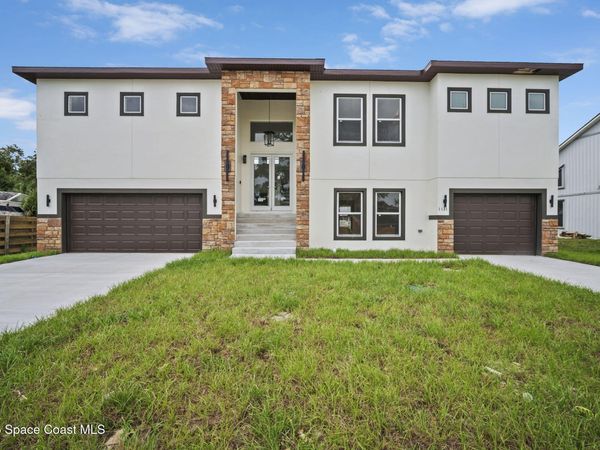 1121 River Drive NE , Palm Bay, FL 32905