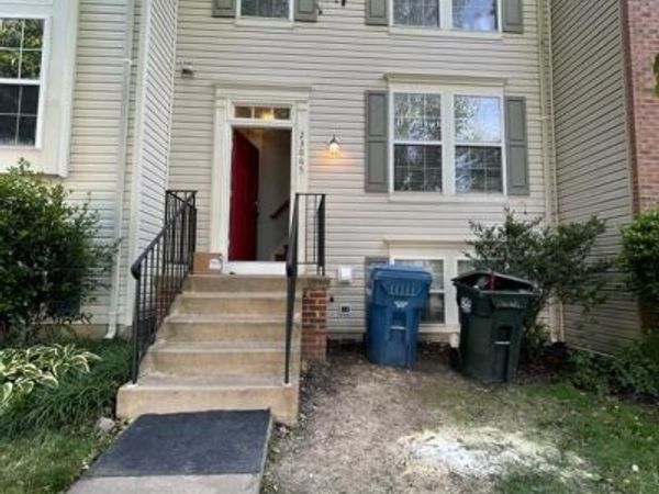 23065 POTOMAC HILL SQUARE , STERLING, VA 20166