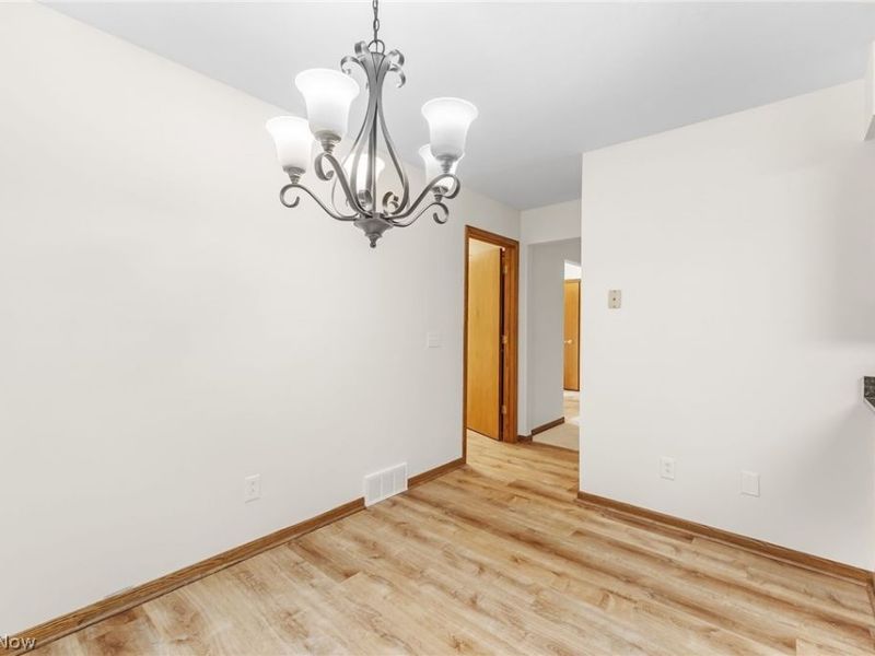 114 Barkwood Drive, Wadsworth, OH 44281 Photo 14