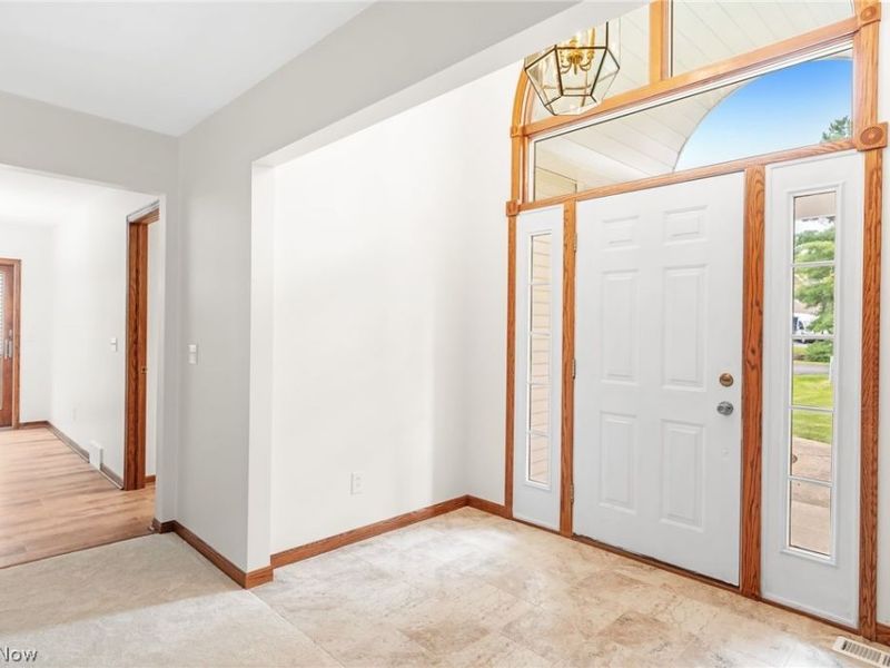 114 Barkwood Drive, Wadsworth, OH 44281 Photo 8