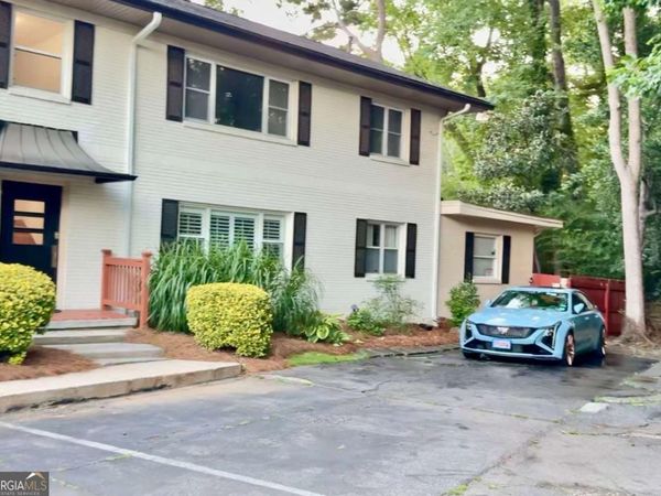 2477 N Decatur Road, Unit C5, Decatur, GA 30033