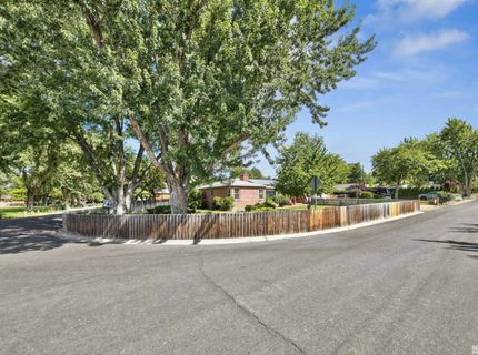 1800 Benjamin Franklin Drive, Reno, NV 89509 Photo