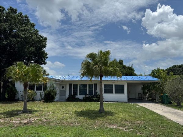 27233 WHITMAN AVENUE , PUNTA GORDA, FL 33983