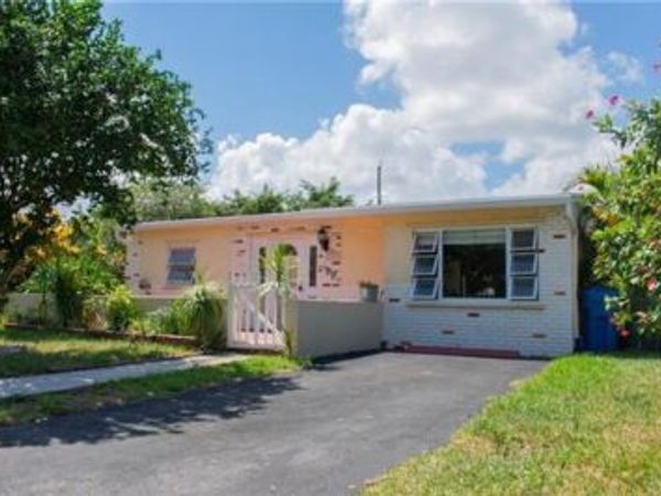 6101 NE 4TH Avenue, Oakland Park, FL 33334