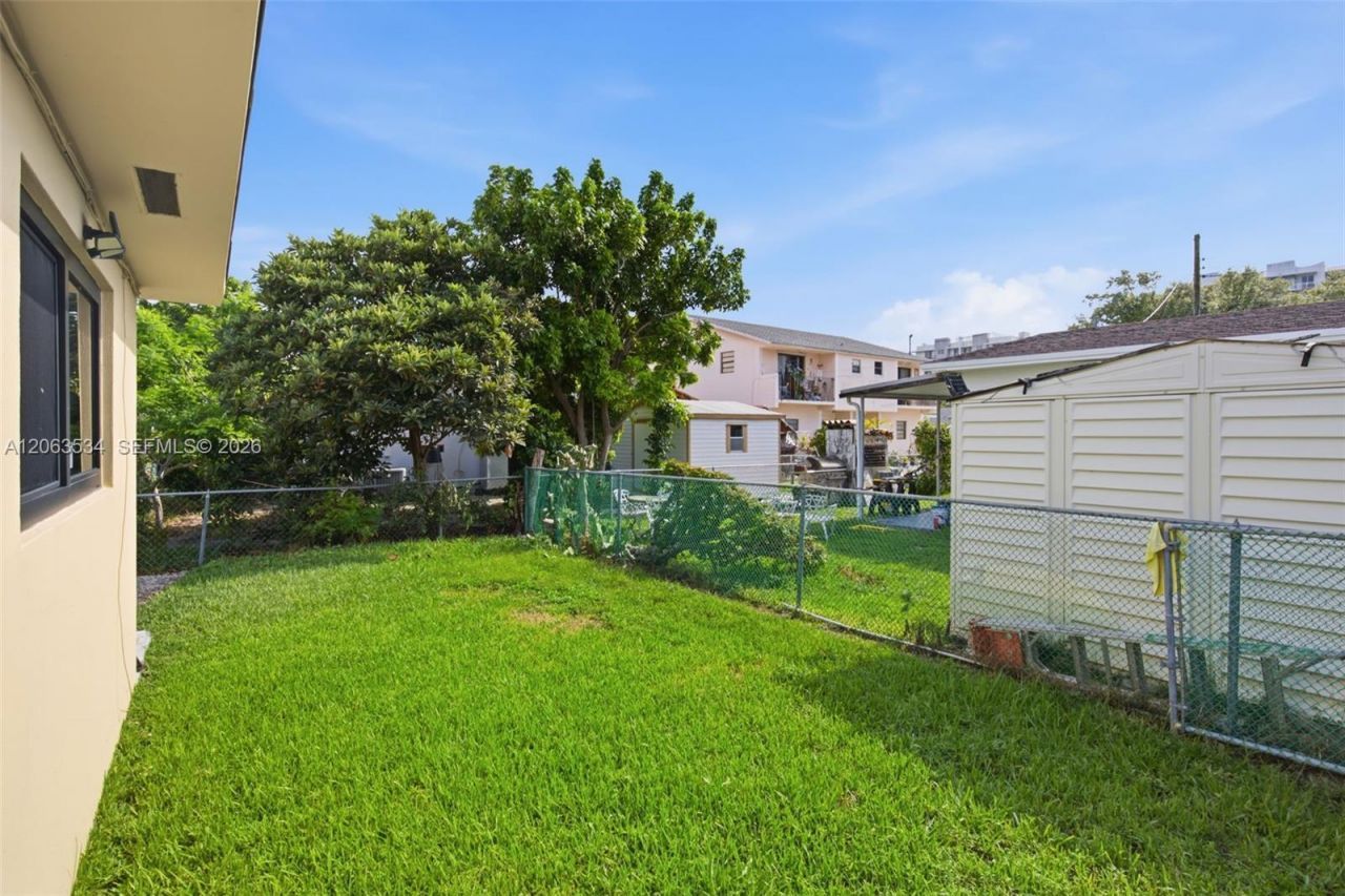 2625 SW 29th Ave, Unit 2625, Miami, FL 33133 Photo