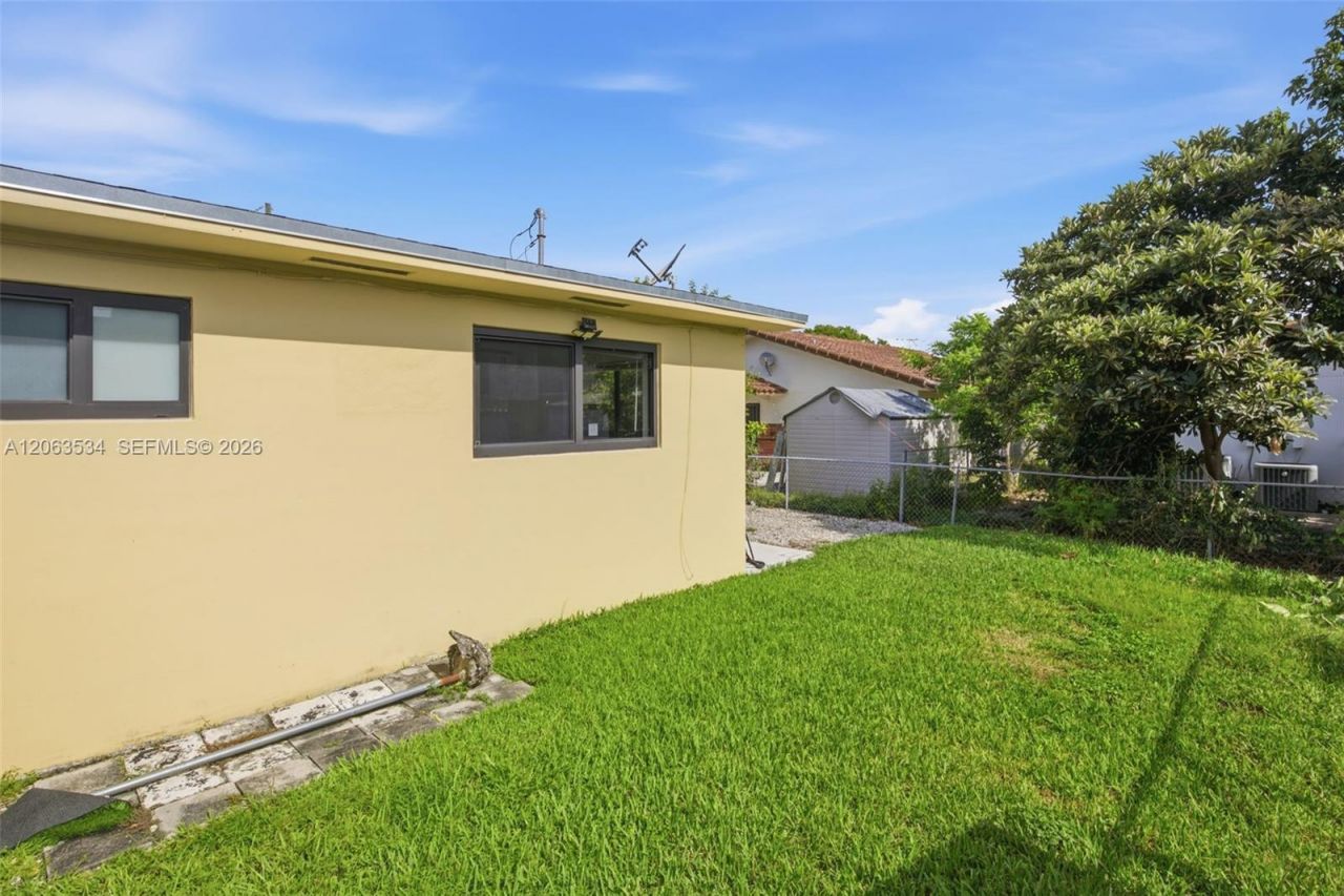 2625 SW 29th Ave, Unit 2625, Miami, FL 33133 Photo