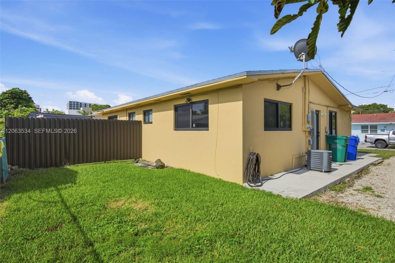 2625 SW 29th Ave, Unit 2625, Miami, FL 33133 Photo