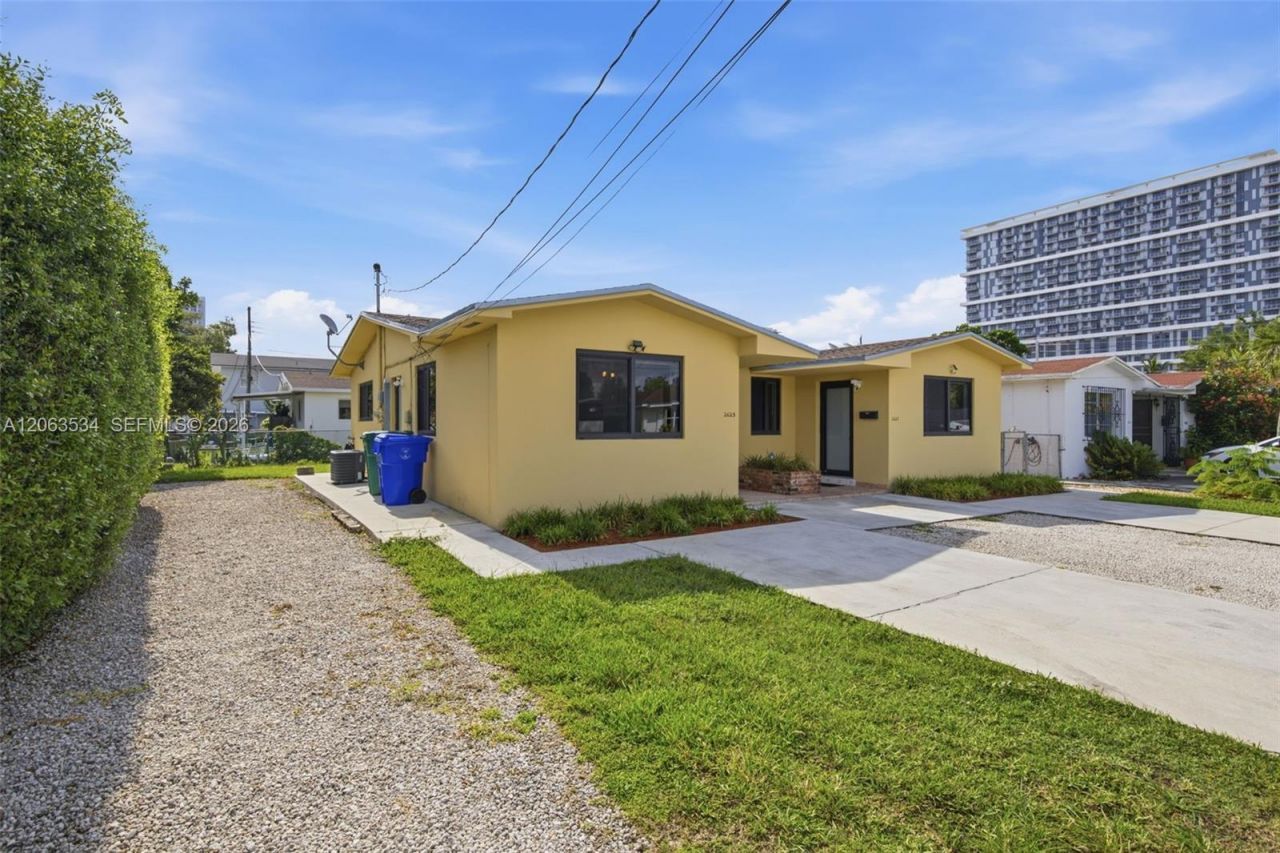 2625 SW 29th Ave, Unit 2625, Miami, FL 33133 Photo