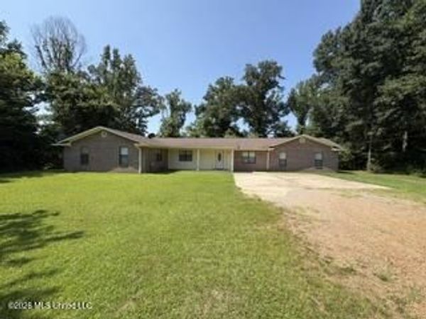 4897 Alcorn Road, Lorman, MS 39096