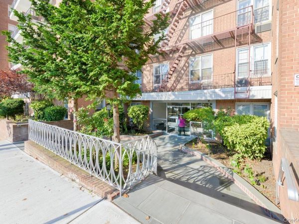 67-50 Thornton Place , Unit 4S, Forest Hills, NY 11375