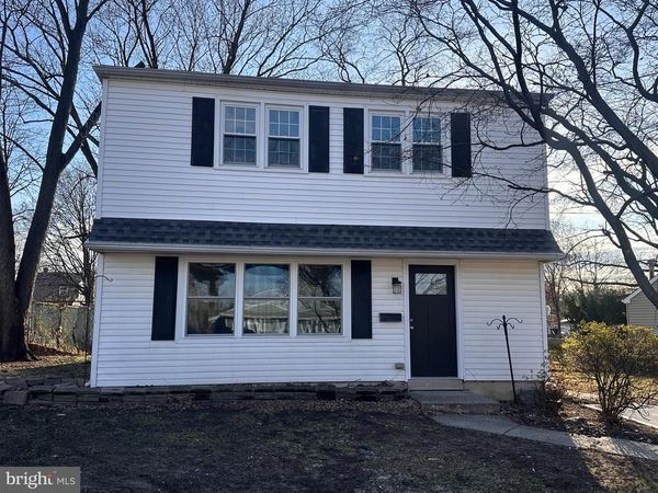 225 VELDE AVENUE, PENNSAUKEN, NJ 08110