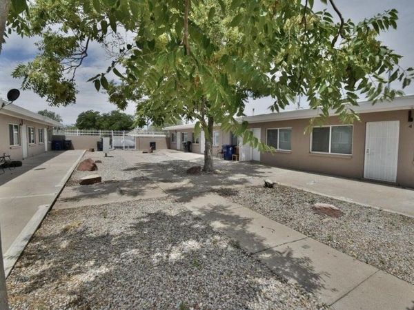 308 Charleston Street NE, Albuquerque, NM 87108