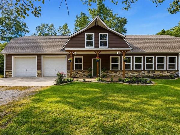 12632 Elkhorn Road, Rayville, MO 64084