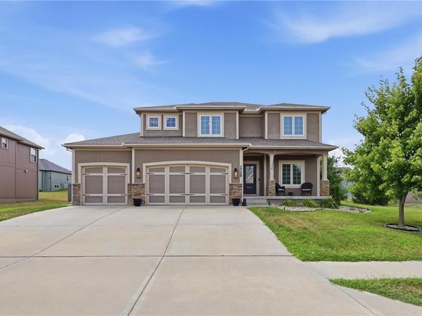 1729 Cambridge Circle, Kearney, MO 64060