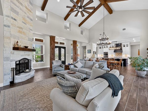645 Strada Luca, Florence, TX 76527