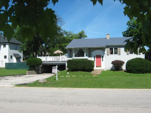 1007 Prairie Lawn Road , Glenview, IL 60025