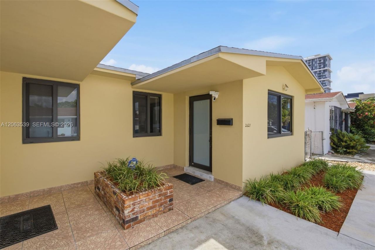 2627 SW 29th Ave, Unit 2627, Miami, FL 33133 Photo