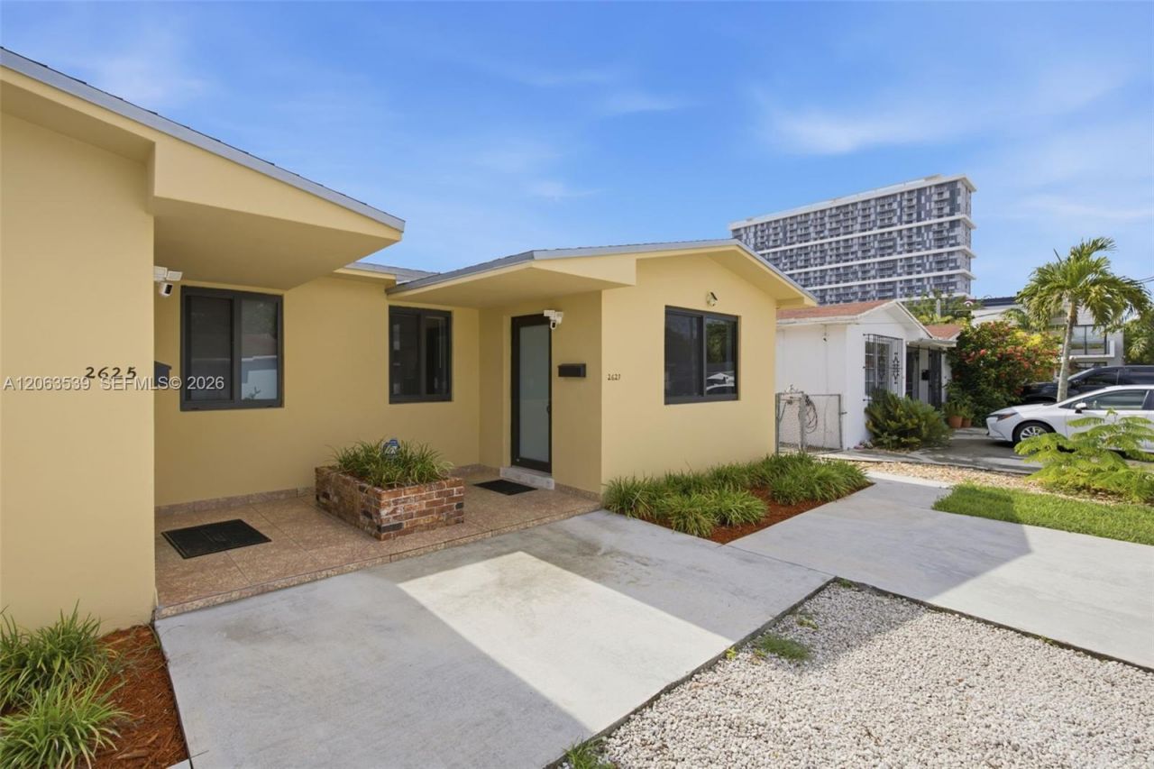 2627 SW 29th Ave , Unit 2627, Miami, FL 33133 Photo