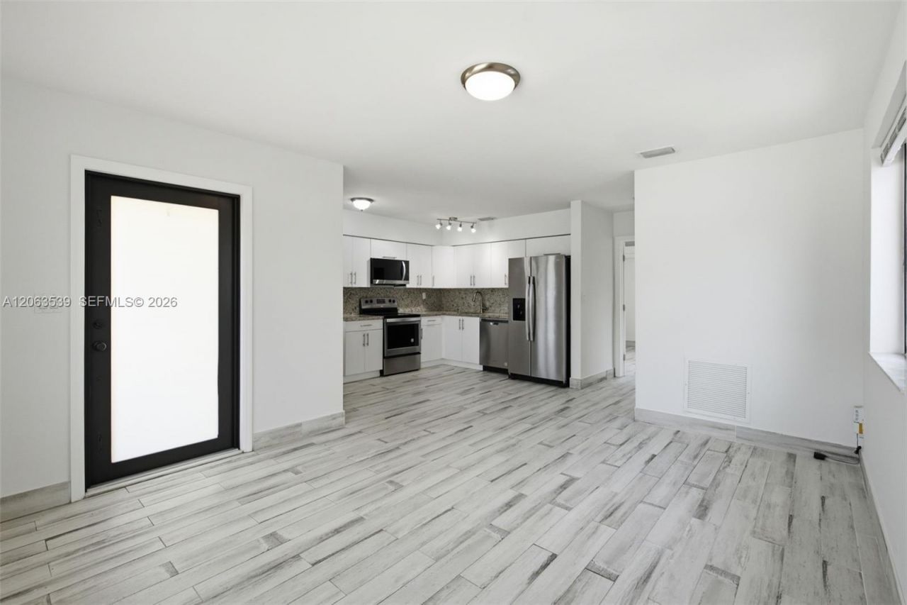 2627 SW 29th Ave , Unit 2627, Miami, FL 33133 Photo