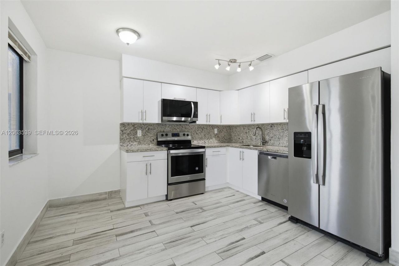 2627 SW 29th Ave , Unit 2627, Miami, FL 33133 Photo