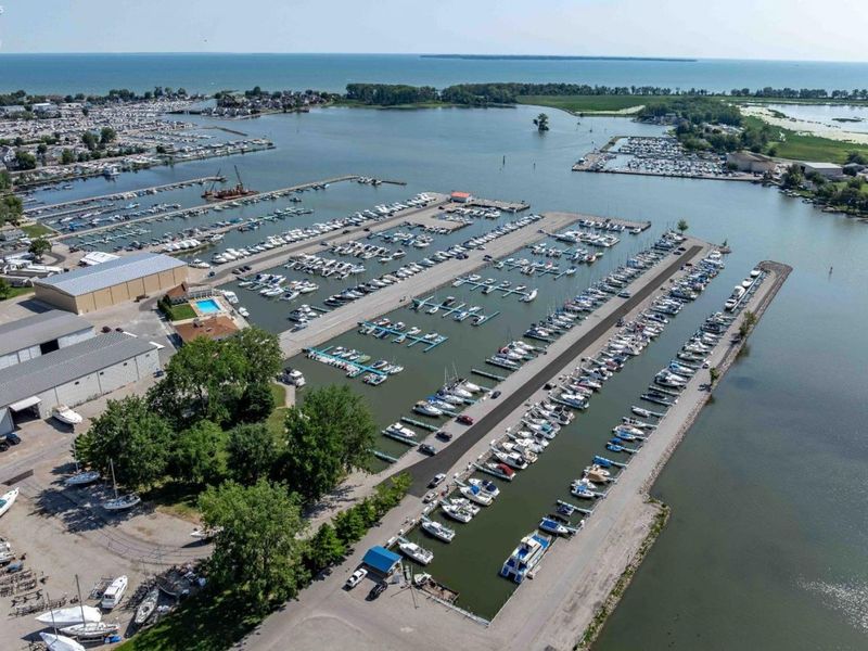 2175 NE Catawba Road, Unit 14, Port Clinton, OH 43452 Photo 23