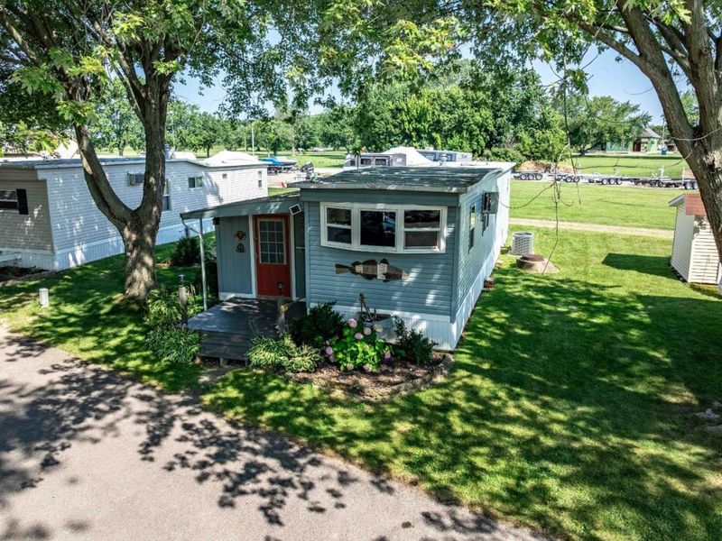 2175 NE Catawba Road, Unit 14, Port Clinton, OH 43452 Photo 4
