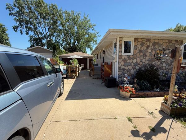 502 Brins Court SE, Stewartville, MN 55976