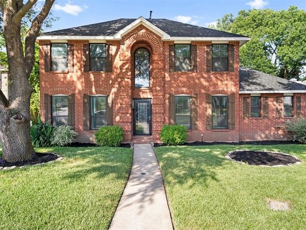 404 Lemontree Lane , DeSoto, TX 75115