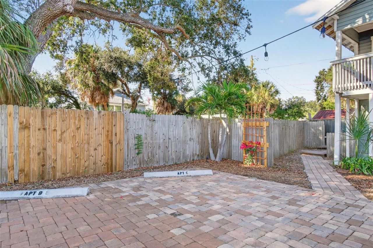 509 29th Avenue S, Unit C, Saint Petersburg, FL 33705 Photo