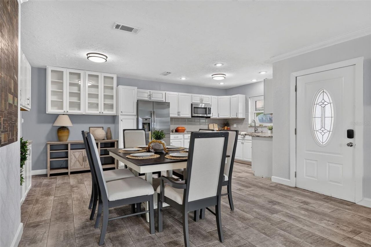 2711 27th Avenue Drive W, Bradenton, FL 34205 Photo