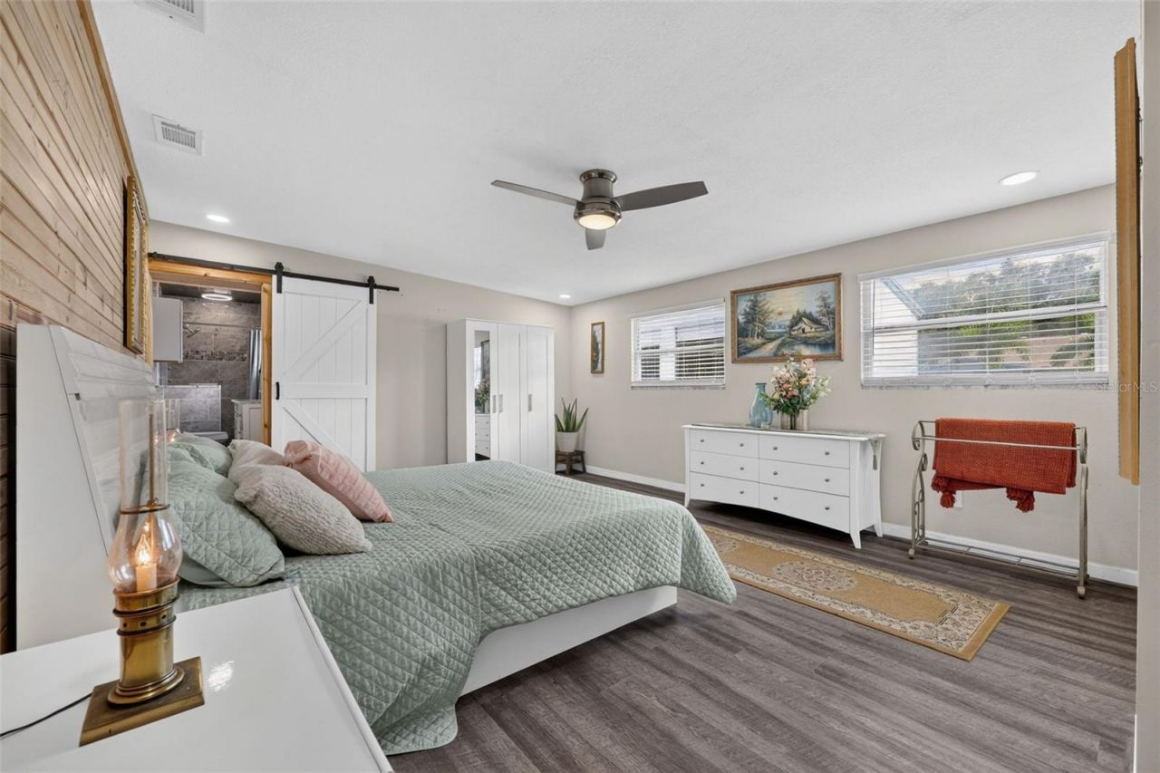 2711 27th Avenue Drive W, Bradenton, FL 34205 Photo