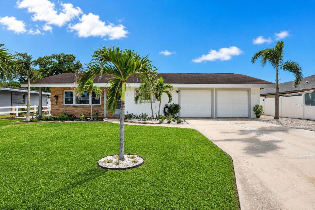2711 27th Avenue Drive W, Bradenton, FL 34205 Photo