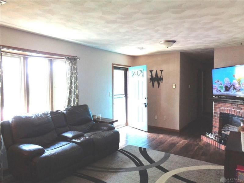 404 Buckeye Drive, Eaton, OH 45320 Photo 5