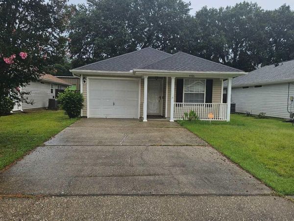 5926 Bilek Dr, Pensacola, FL 32526