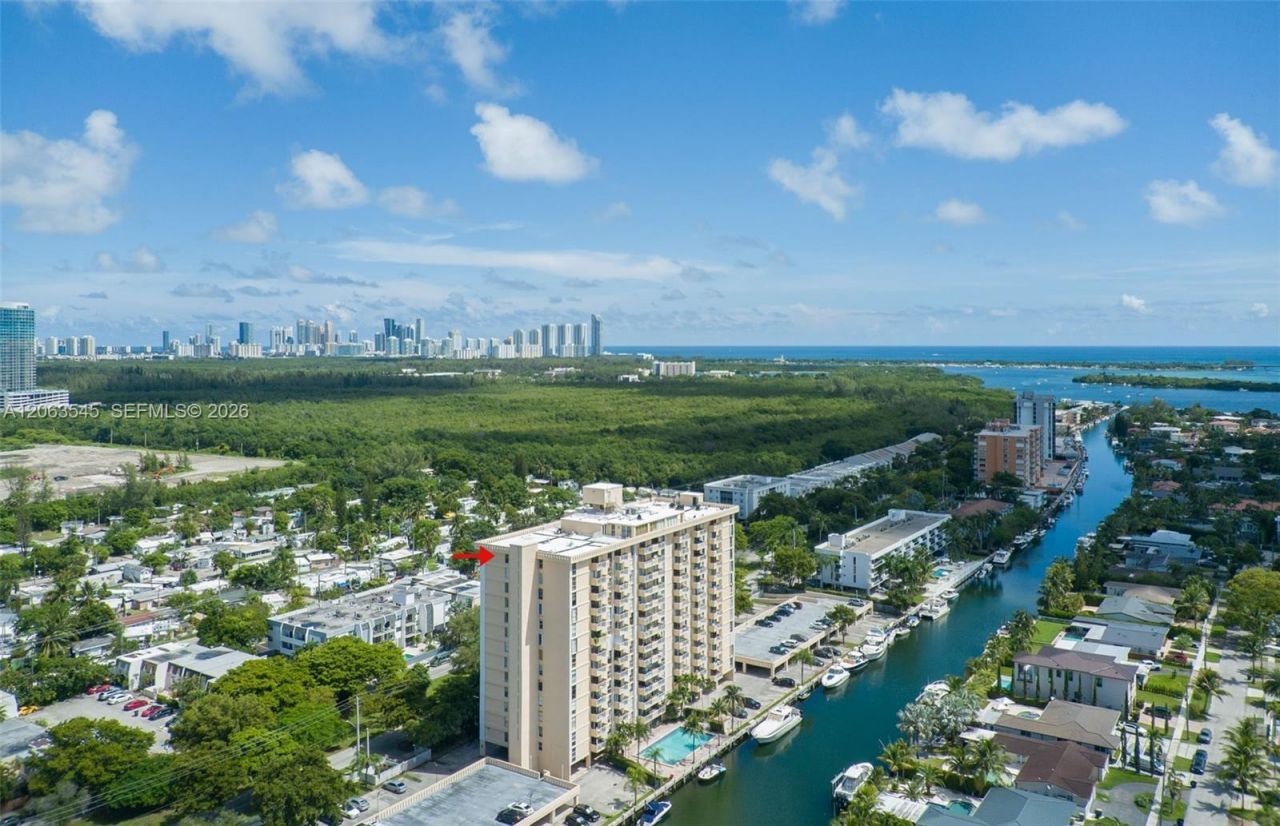 2350 NE 135th St, Unit 1503, North Miami, FL 33181 Photo